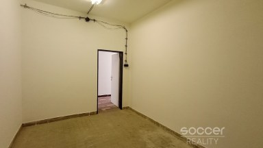 Pronájem skladu, 16 m2, Praha 10 - Dolní Měcholupy, ul. Ke Kablu.