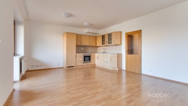 Pronájem bytu 1+kk/L/G, 46 m2, ul. Ústavní, Praha 8 - Bohnice.