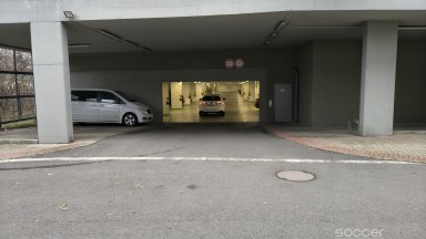 Pronájem garážového stání v ulici Modrého, Praha 9. 