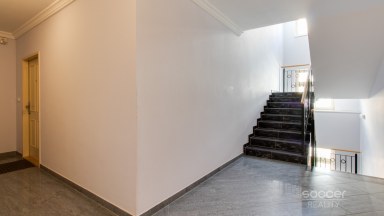 Pronájem bytu 4+kk/T/S/G, 156 m2, ul. Šlikova, Praha 6 – Břevnov.