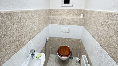 Pronájem bytu 3+1, 110 m2 v Praze 3, ulice Nitranská.